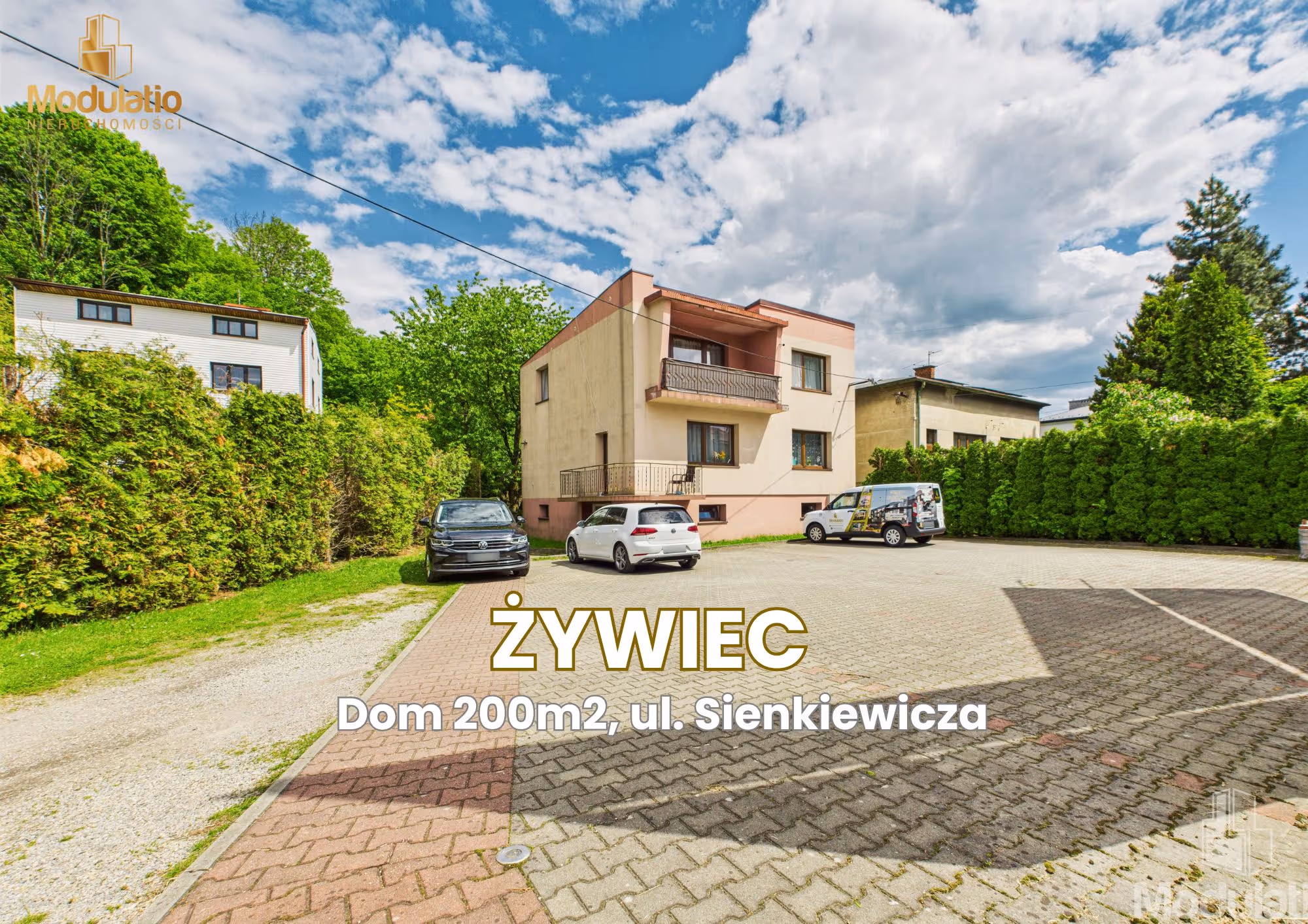 DOM Z POTENCJAŁEM + DUŻY PARKING (BLISKO CENTRUM)