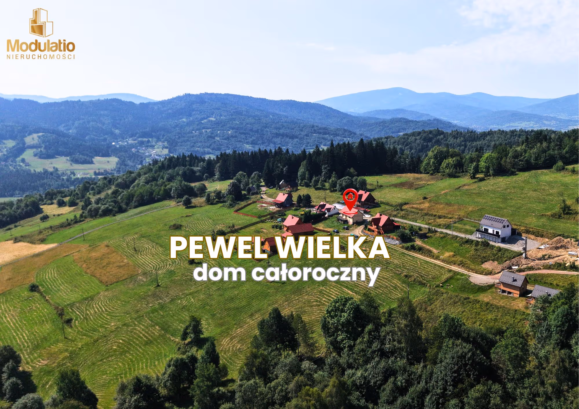 Ogień, cegła i Beskidy. Wyjątkowy dom z antresolą w Pewli Wielkiej - zdjęcie główne